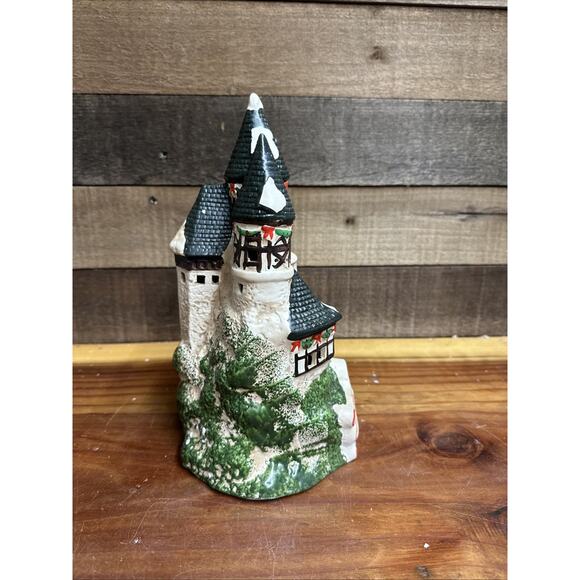 Brinn's Santa's Castle Ceramic Light Up Christmas Village House 1987 In Box - Picture 2 of 6